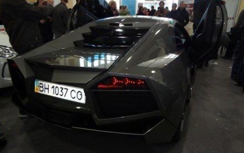 Одессит Александр, из своей Mitsubishi Eclipse (2003 года) сделал Lamborghini Reventon. 04