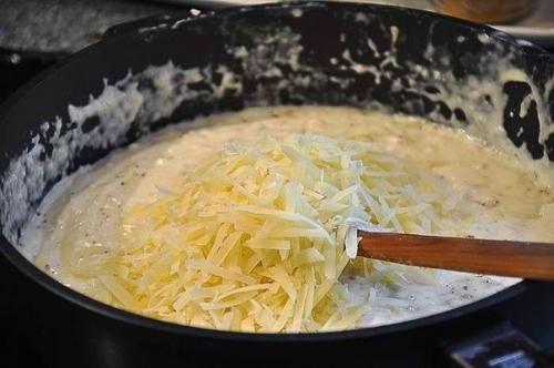 Мясо по-французски.   Приготовить мясо так чтобы оно получилось ароматным, нежным и тающим во рту получается далеко не каждый раз. 05