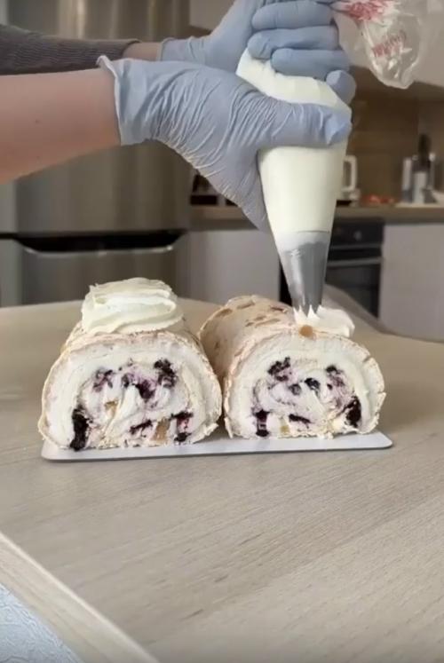 Рецепт меренгового рулета. 01