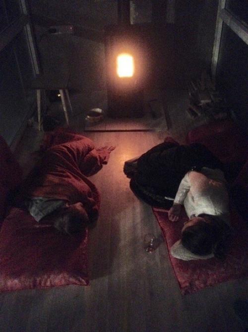 А мы с женой подготовились и сделали на зиму вот такую беседку. 02