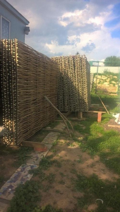 Как вам такой плетеный забор и беседка от нашего подписчика? 03