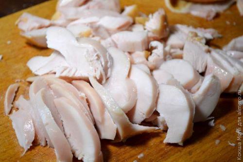 Салат с грибами и сыром Искушение. 02