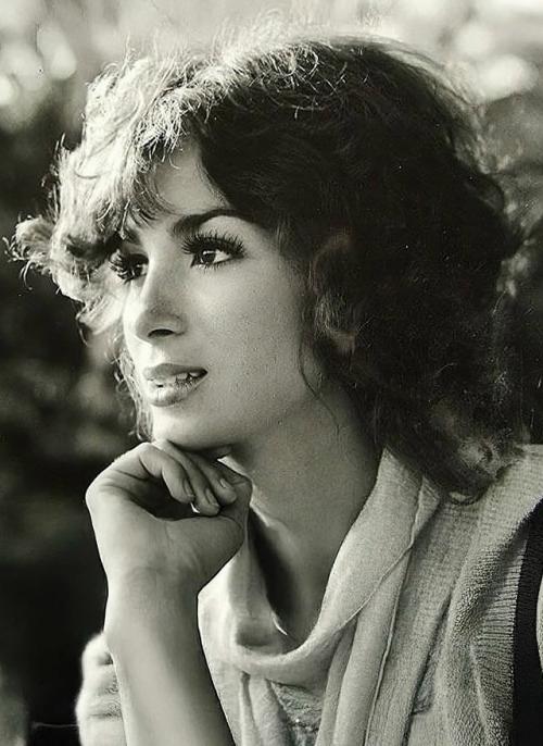 Луис гибсон создала сотни узнаваемых лиц с помощью карандаша. 01