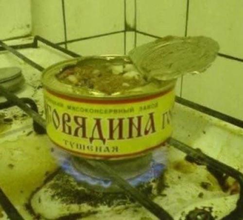 Суровые реалии жизни студентов в общежитии. 01