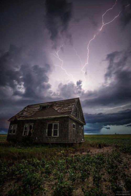 Тревожная атмосфера рассказов Стивена кинга в работах фотографа Aaron J. Groen. 02