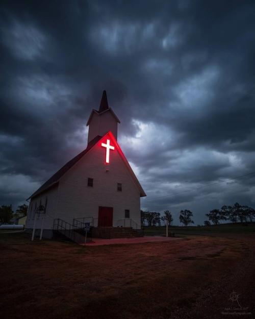 Тревожная атмосфера рассказов Стивена кинга в работах фотографа Aaron J. Groen. 04