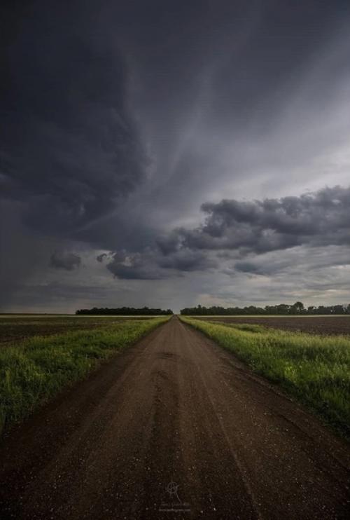 Тревожная атмосфера рассказов Стивена кинга в работах фотографа Aaron J. Groen. 05
