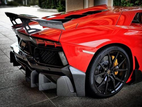Аппарат!  Lamborghini Aventador LP988-4 Edizione GT DMC. 03