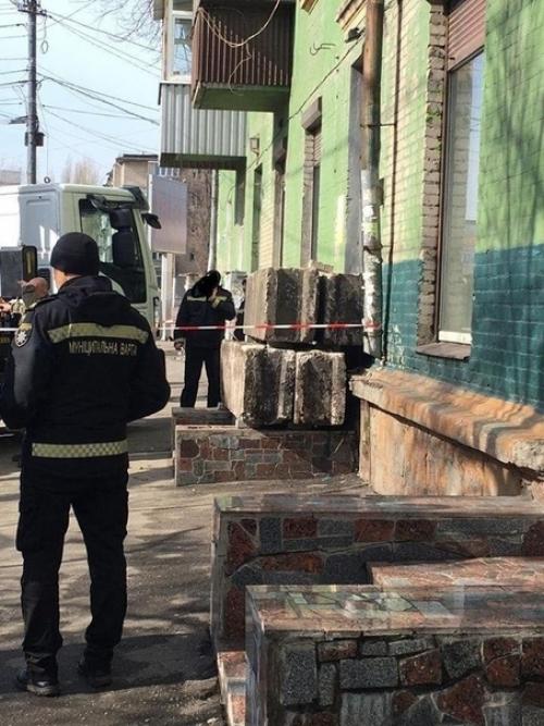 По другому не понимали. 03