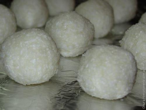Кокосовые конфетки. Для приготовления кокосовых конфеток нам понадобится: 03 Кокосовые конфетки. Для приготовления кокосовых конфеток нам понадобится: 03