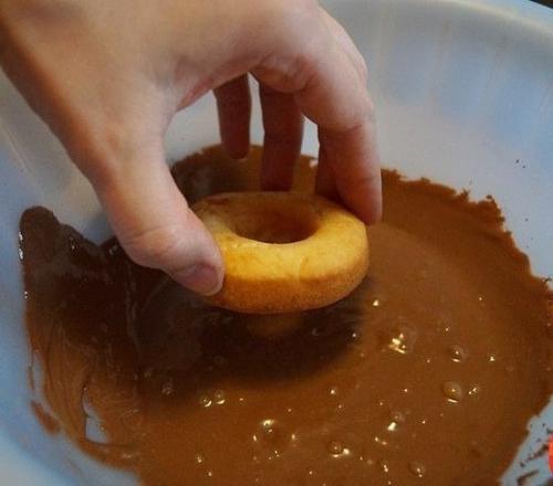 Нежные пончики без дрожжей. 09