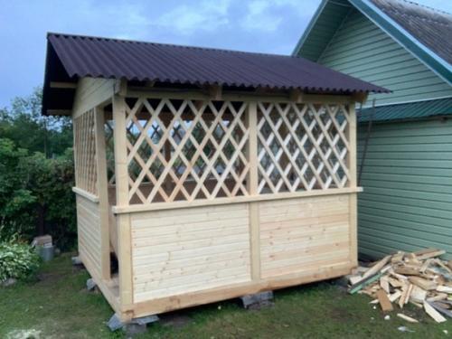 Сделали вдвоём первый раз беседку за 5 дней. 07