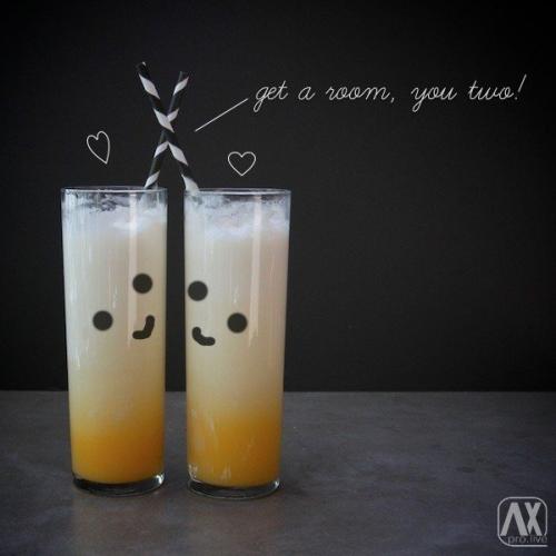 Коктейль с апельсиновым соком и мороженым. 08