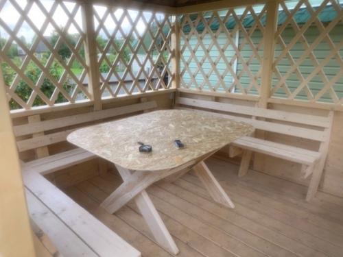 Сделали вдвоём первый раз беседку за 5 дней. 09