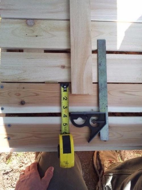 Как сделать детскую песочницу с крышкой и скамейкой своими руками. 06