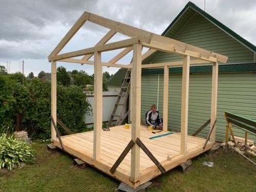 Сделали вдвоём первый раз беседку за 5 дней. 05