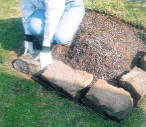 Обустройство альпинария.  Альпинарий собой миниатюрный фрагмент горного ландшафта представляет. 03