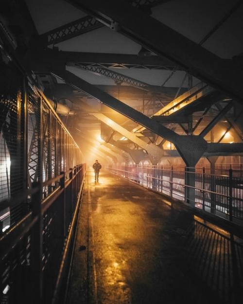 Очень атмосферные кадры от мастера ночной фотографии под ником. 03