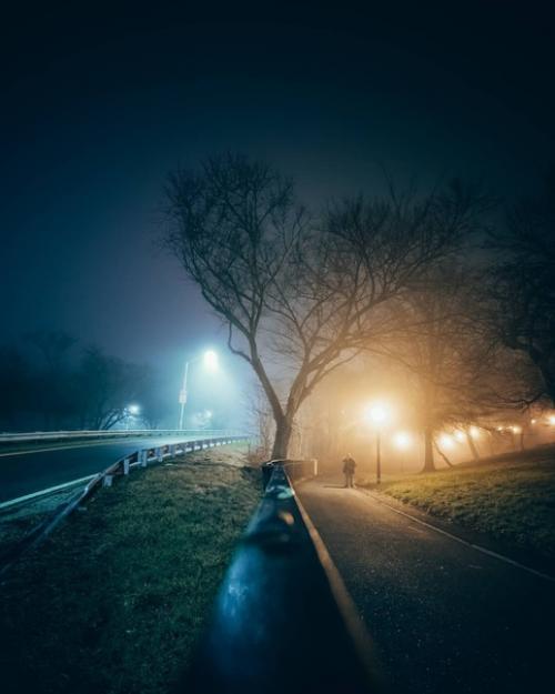 Очень атмосферные кадры от мастера ночной фотографии под ником. 02