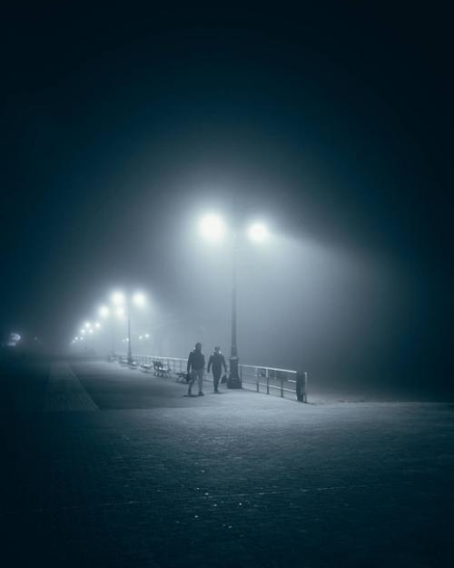 Очень атмосферные кадры от мастера ночной фотографии под ником. 04