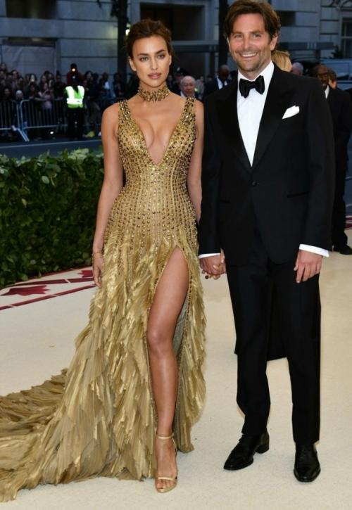 После вторых родов вес подскочил до 81 кг, и многие вещи в шкафу напоминали, как сильно тело изменилось. 02 После вторых родов вес подскочил до 81 кг, и многие вещи в шкафу напоминали, как сильно тело изменилось. 02