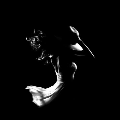 Крайне нуарные работы в низком ключе от итальянского фотографа Claudio Dell'Osa. 08