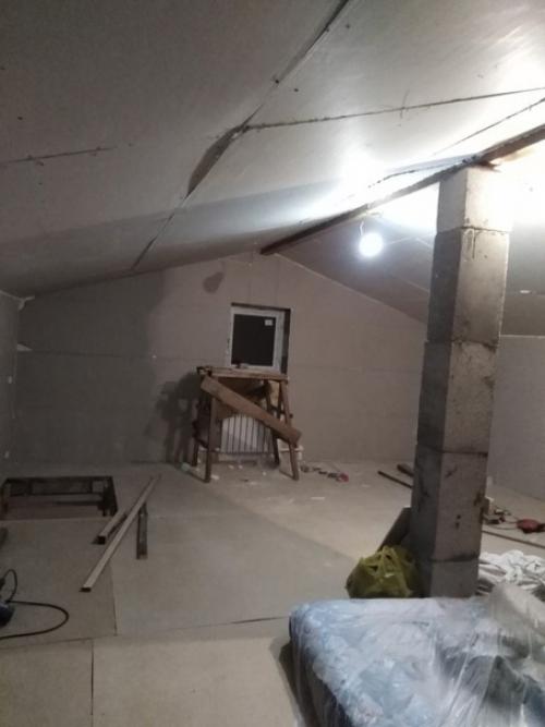 В Воронеже летом домик построил. 05