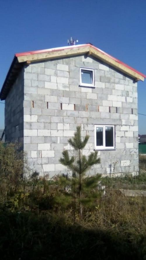 В Воронеже летом домик построил. 03