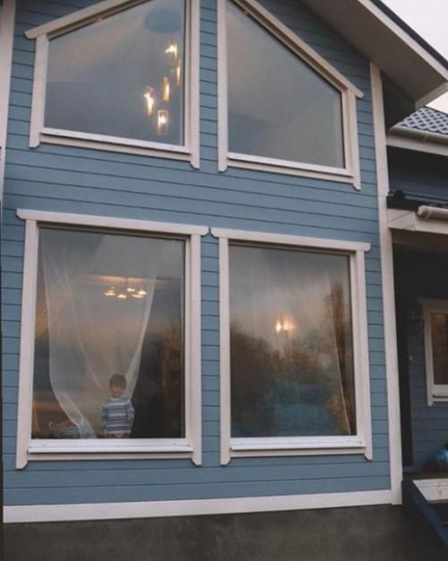 Невероятный синий дом и уютная атмосфера. 01