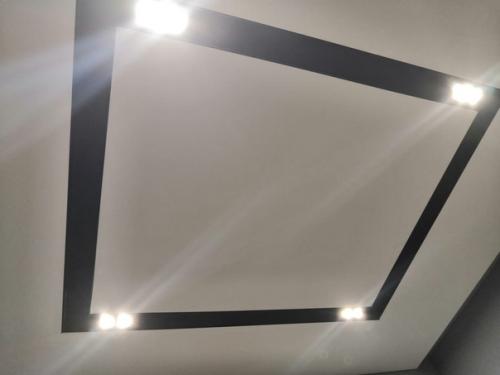 Нaшa кyхня 14, 5 м. всё сами придумали, телевизор еще не на месте. 04