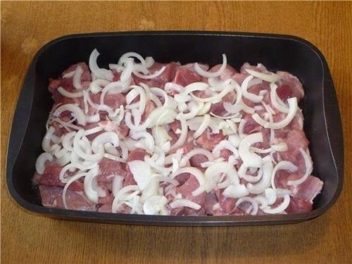 Свинина, запеченная с овощами под соусом бешамель. 02