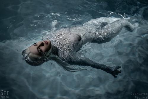 Классная подводная фотосессия по мотивам фильма Aquaman. 06