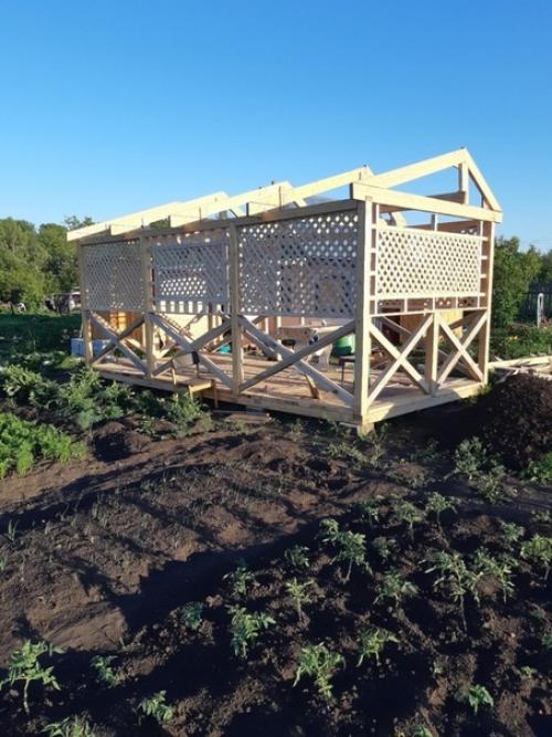 Пошаговое строительство беседки на даче. 04