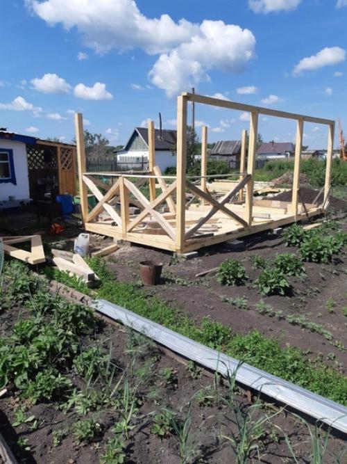 Пошаговое строительство беседки на даче. 06