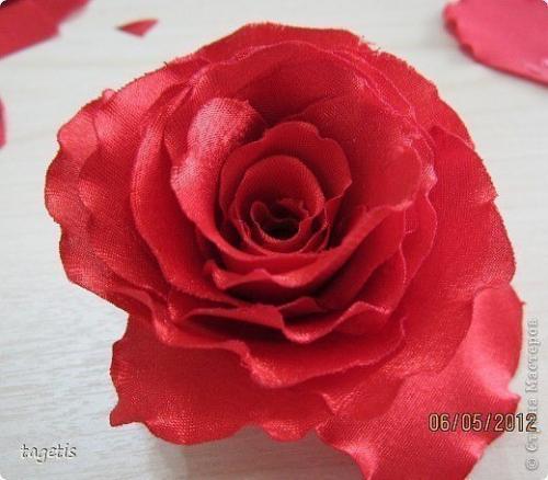 Роза из атласной ленты. 07