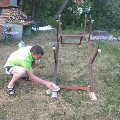 дневной макияж 800 р, вечерний 1000 р. локоны 600-800 р ( + 200 р если волосы густые) прическа 1500-1800 р. 01