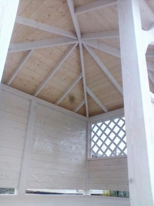 Построил беседку с террасой. 03