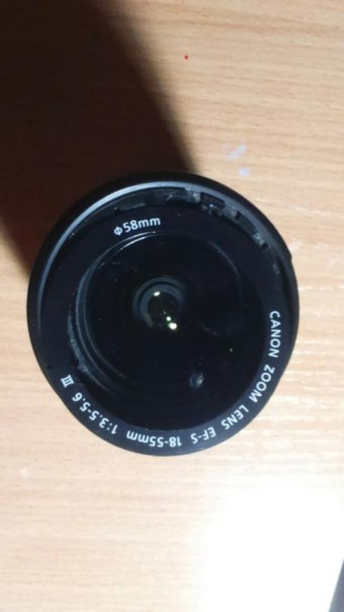 Привет!  Думаю многие тут столкнулись с такой проблемой, как пыль внутри объектива, а вернее за передней линзой. 01