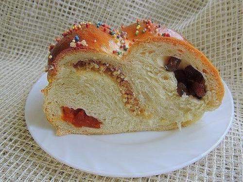 Пасхальный венок тройной начинкой. 03