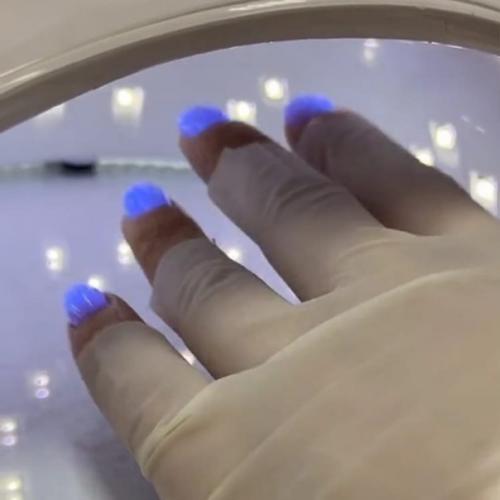 А можно просто руки обработать антисептиком и не сидеть потеть в перчатках. 03