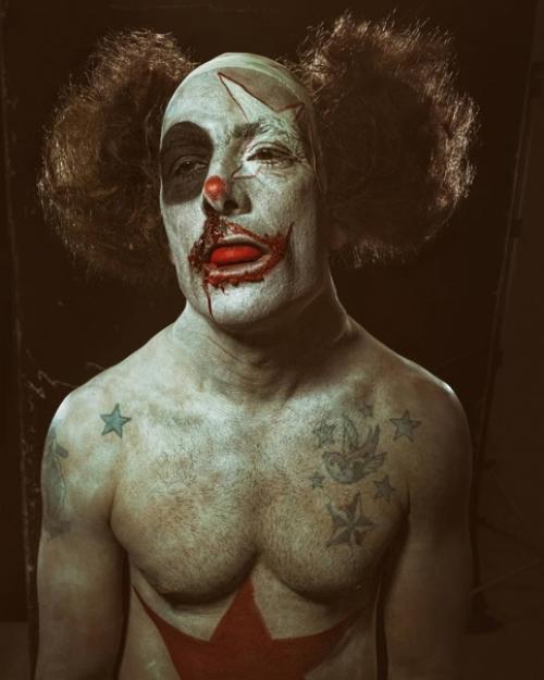 Клоунвилль/Clownville. Пугающий фотопроект французского фотографа Eolo Perfido. 07