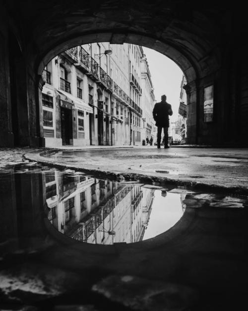 Лужи на асфальте как источник вдохновения. 01