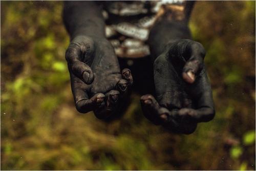 Руки.  Очень атмосферный фотопроект от Ильи кисарадова. 07