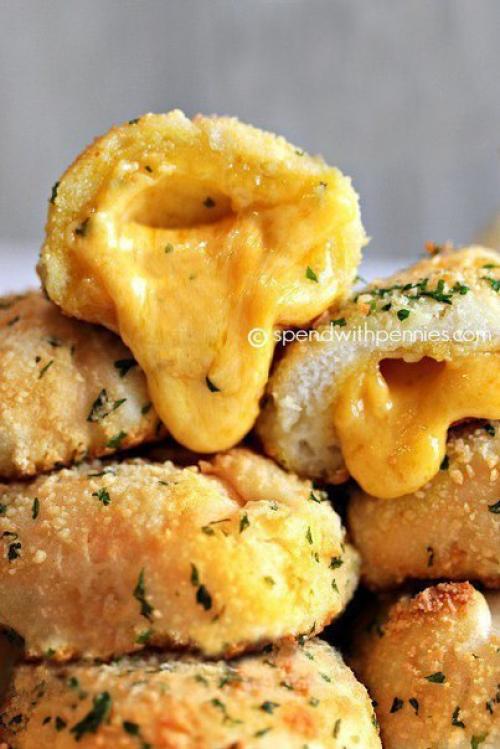 Сырные бомбочки.  Время приготовления: 30 мин. 01