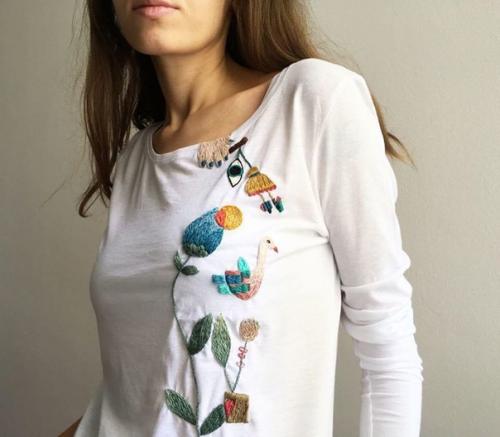 А вам нравятся вышитые элементы на одежде? 06