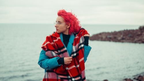 Почему-то напомнило Вечное Сияние Чистого Разума. 03