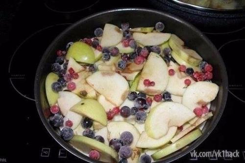 Шарлотка. Ингредиенты: 3 куриных яйца. 03 Шарлотка. Ингредиенты: 3 куриных яйца. 03