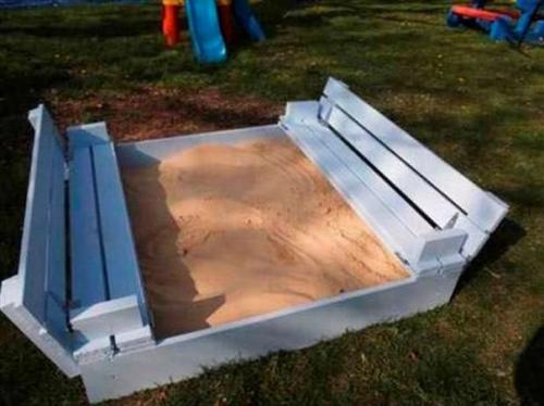 Как сделать песочницу с дверцами. 03