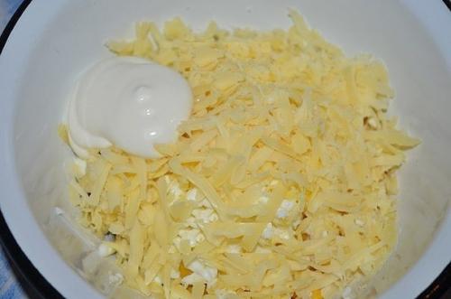 Салат с фасолью, сыром и сухариками. 02 Салат с фасолью, сыром и сухариками. 02