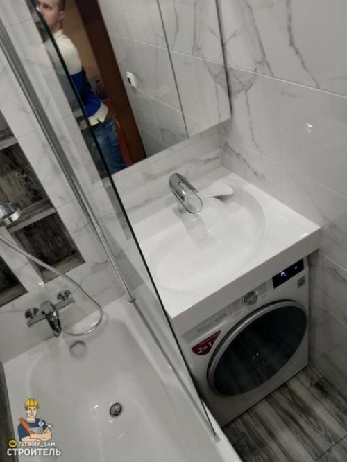 Из маленькой ванны в панельном доме максимум выжал. 04